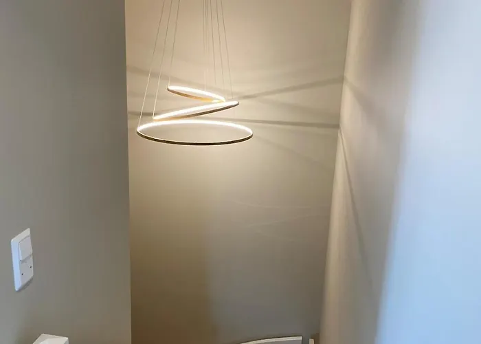 Апартаменты Familyhome For 8 People - 4 Bedrooms - 10min From Center